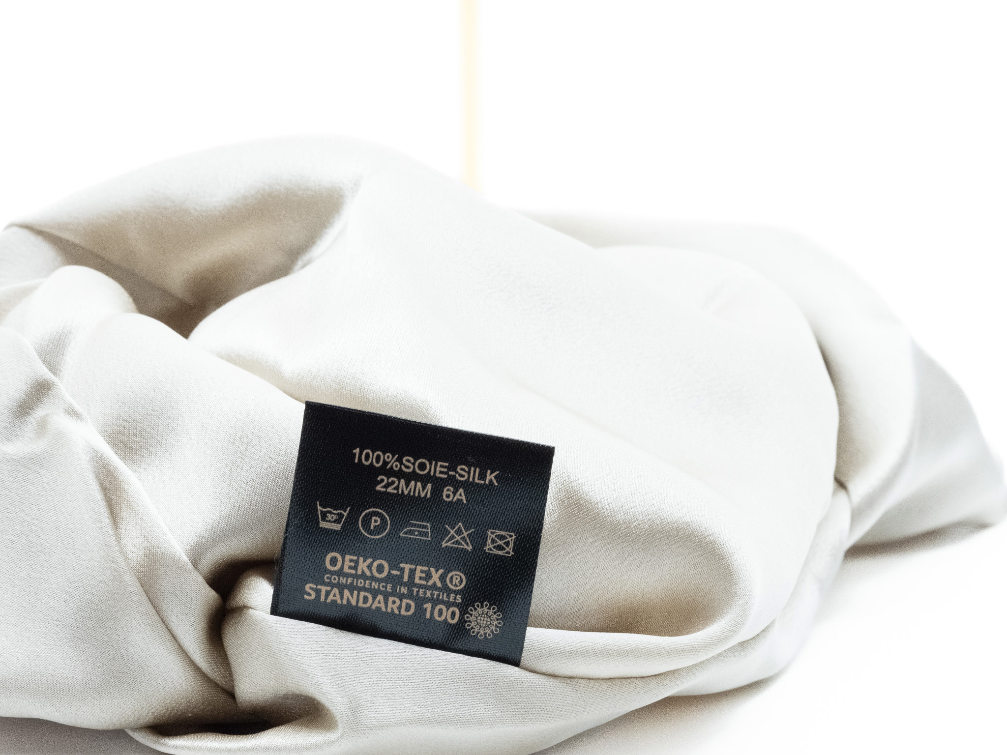 Bonnet en soie sain et certifié oeko-tex